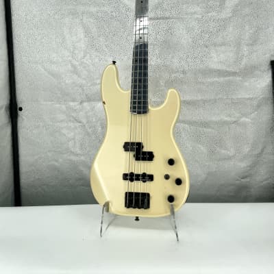 Electrical Guitar Company 34.00 bolt on aluminum neck Fender Duff McKagan Jazz Bass Special 2007 - Pearl white for sale