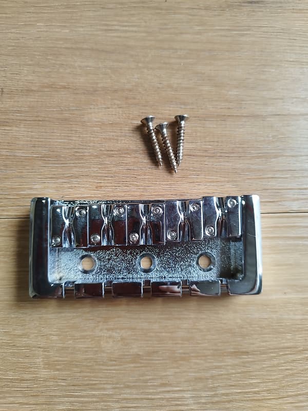 Spector Legend 5 Bass Bridge Reverb