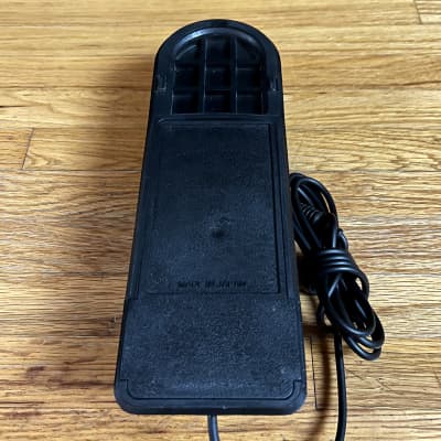 Yamaha FC4A Sustain Pedal/Footswitch Controller - Black image 3