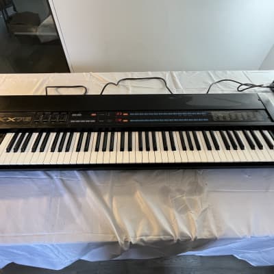 YAMAHA KX76 MIDI Master Keyboard Synthesizer