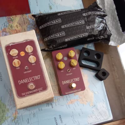 Danelectro eisenhower fuzz top