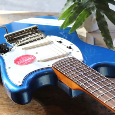 Immagine SQUIER " Classic Vibe '60s Mustang Lake Placid Blue" by FENDER - 3