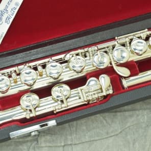 Pearl PF-675 Flute | Reverb Pearl PF-675 Flute | Reverb