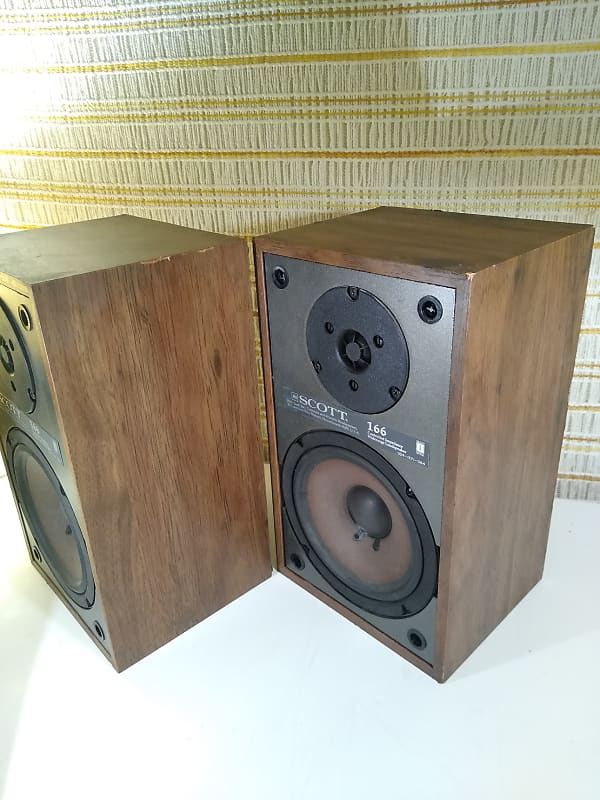 Scott Model 166 Vintage American-made 70s Woody cabinet Bookshelf Speakers