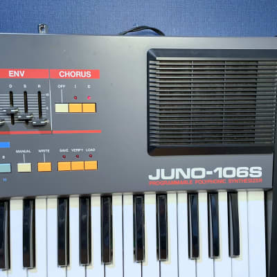[Very Good] Roland Juno 106s 61-Key Programmable Polyphonic Synthesizer - Black image 4