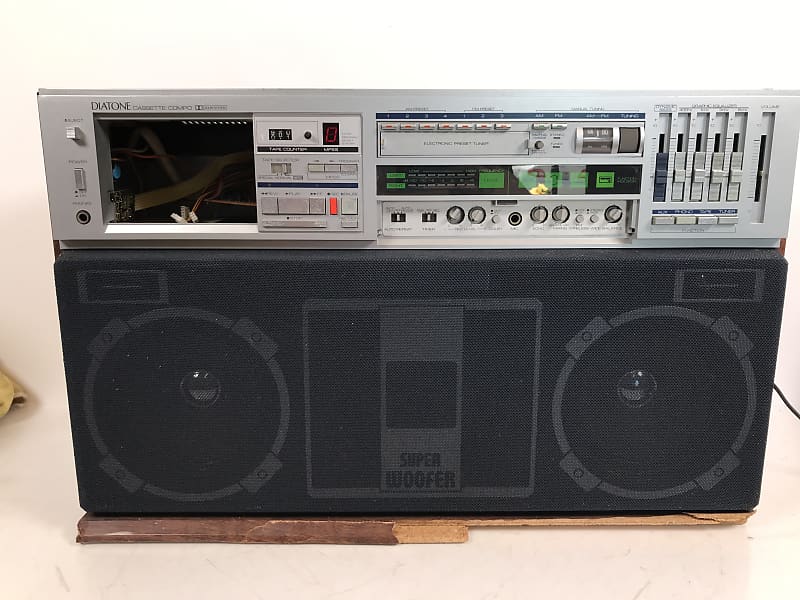 Diatone Y-500 Vintage Rare Boombox Ghettoblaster Cassette Recorder