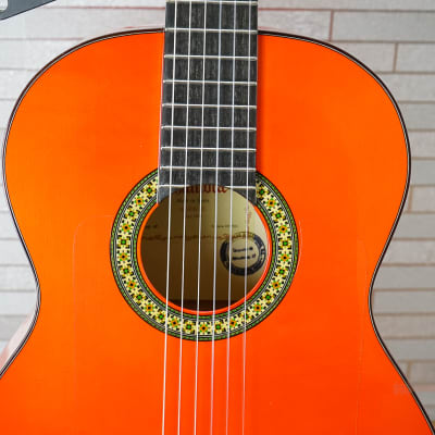 Alhambra 4F Conservatory Nylon-string Classical Guitar - Natural image 4