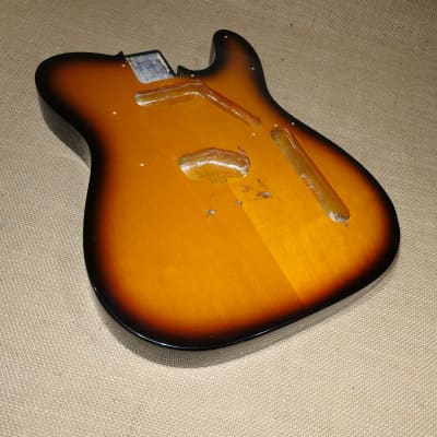 1992 Fender Telecaster Guitar Sunburst Body image 2