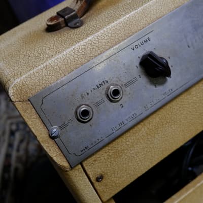 Gibson  GA-5 5-Watt Guitar Tube Amplifier Late 1950's to Early 1960's - Vintage White image 11