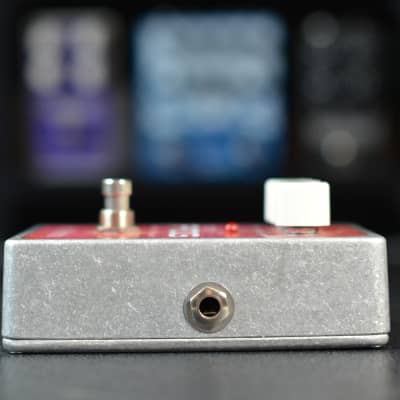 Electro-Harmonix Micro POG Polyphonic Octave Generator 2007 - Present - Red / Gray image 5
