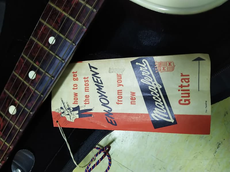 Maccaferri G40 Plastic Guitar 50s | Reverb Canada