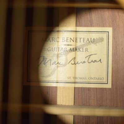 Beneteau 000-12 Acoustic Guitar -  Honduras Rosewood Back & Sides image 4
