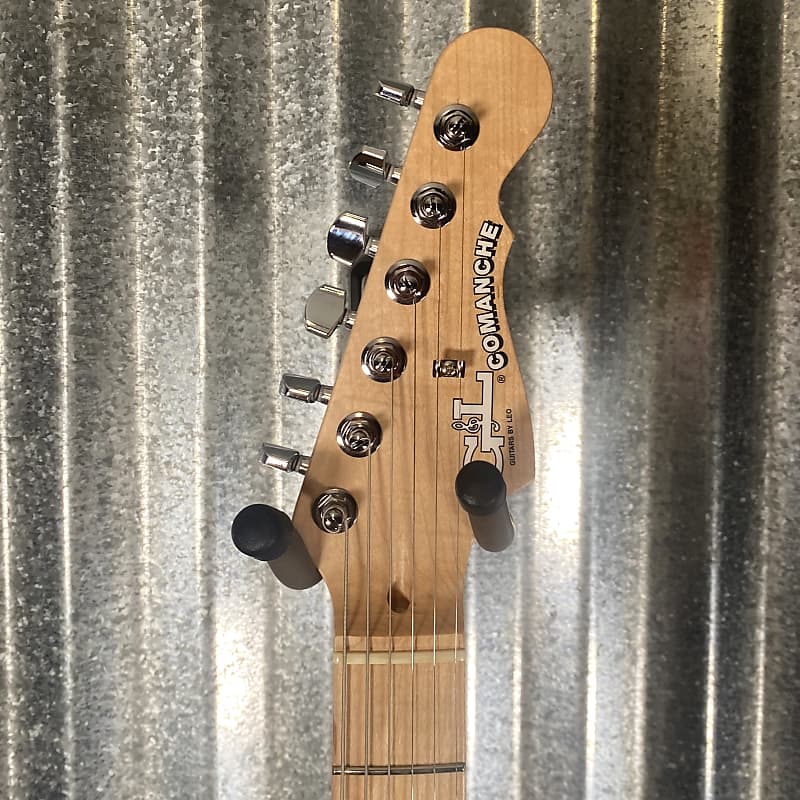 G&L USA Fullerton Deluxe Comanche Midnight Blue Guitar & Bag G&L USA Fullerton Deluxe Comanche Midnight Blue Guitar & Bag