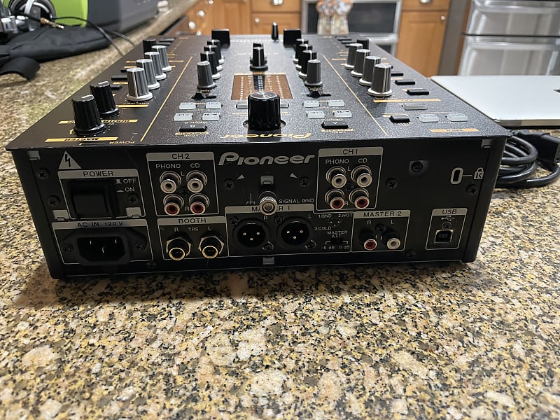Pioneer DJM-T1 Traktor Scratch & Rekordbox DJ Battle 2Ch
