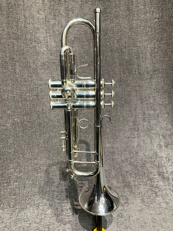Bach トランペット Stradivarius モデル37 Bach Stradivarius Silver W/37 Bell - Instrument Exchange in