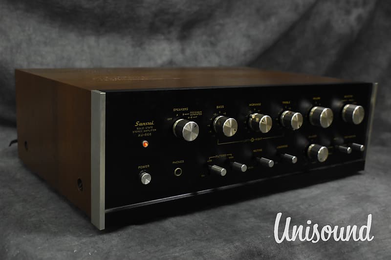 Sansui AU-666 Stereo Integrated Amplifier in Very Good Condition