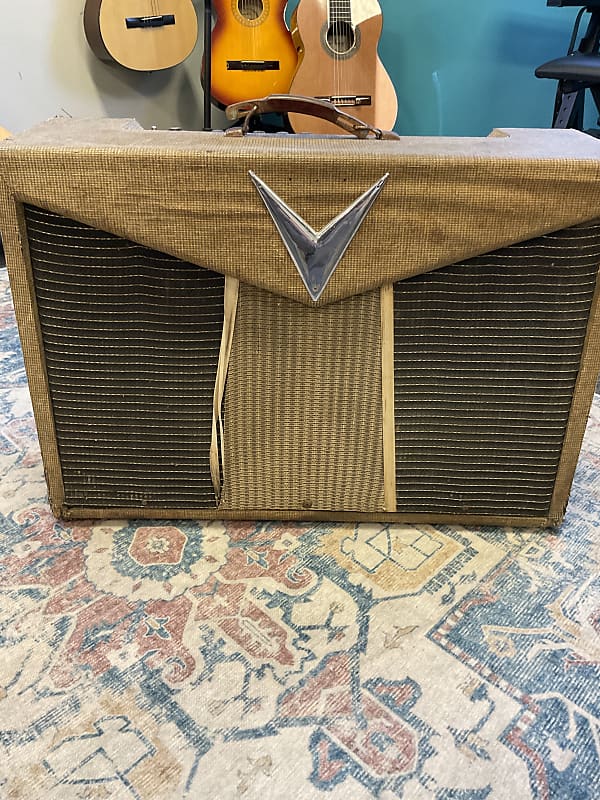 Airline 9010 Vintage Amplifier | Reverb