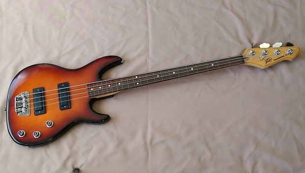 Peavey cheap fretless bass