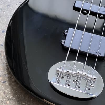 Lakland Skyline Series 44-02 Maple Fretboard 2006 - Black image 4