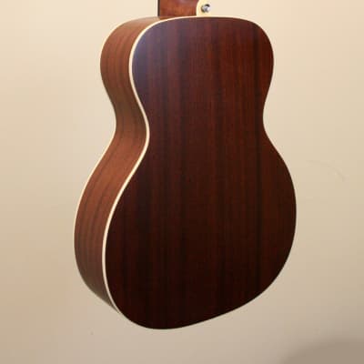 Alvarez RF26SSB Regent Series Folk/OM Acoustic Guitar Sunburst image 7