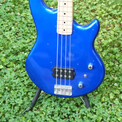 Fernandes 4 string bass HB pickup  blue image 2