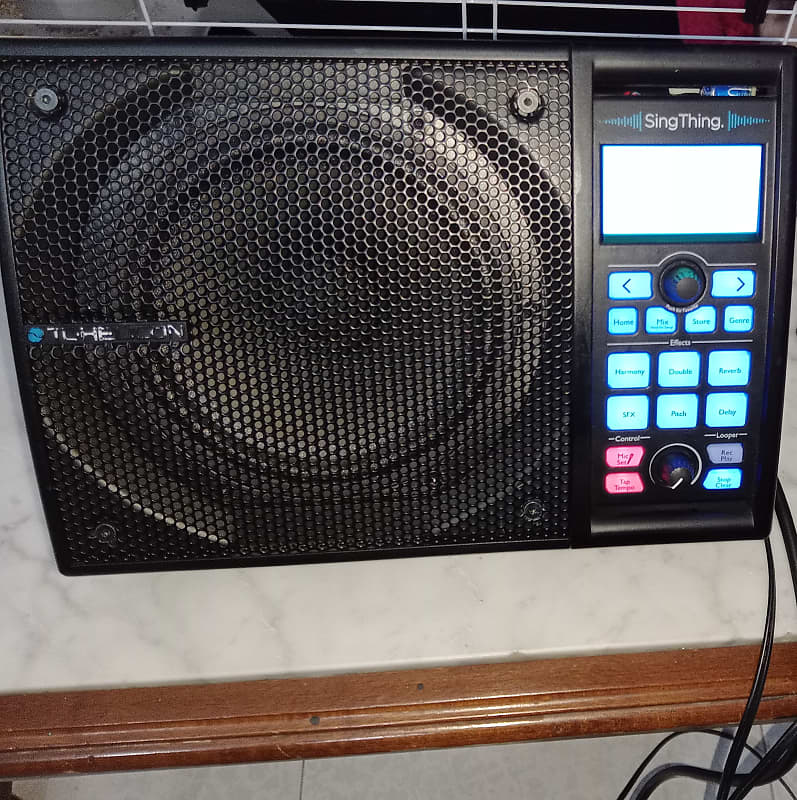 TC HELICON パワードスピーカー SINGTHING 動作良好 TC-Helicon SingThing Vocal Monitor and Processor | Sweetwater