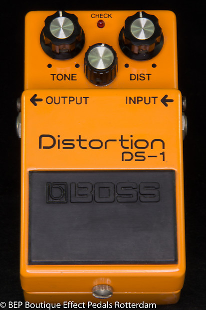 Boss DS-1 Distortion 1979 Japan s/n 7900, with Toshiba TA7136AP op