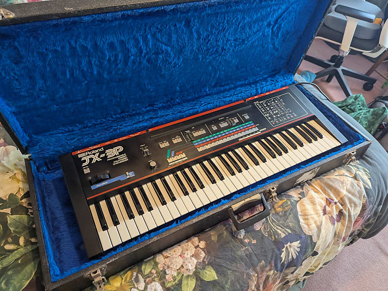 Roland JX-3P 61-Key Programmable Preset Polyphonic Synthesizer