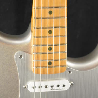 Fender H.E.R. Signature Stratocaster Chrome Glow image 5