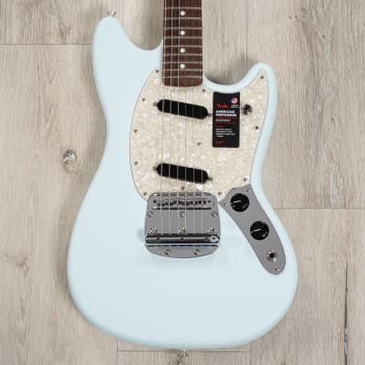 Fender American Performer Mustang Electric Guitar Rosewood Satin Sonic Blue image 2