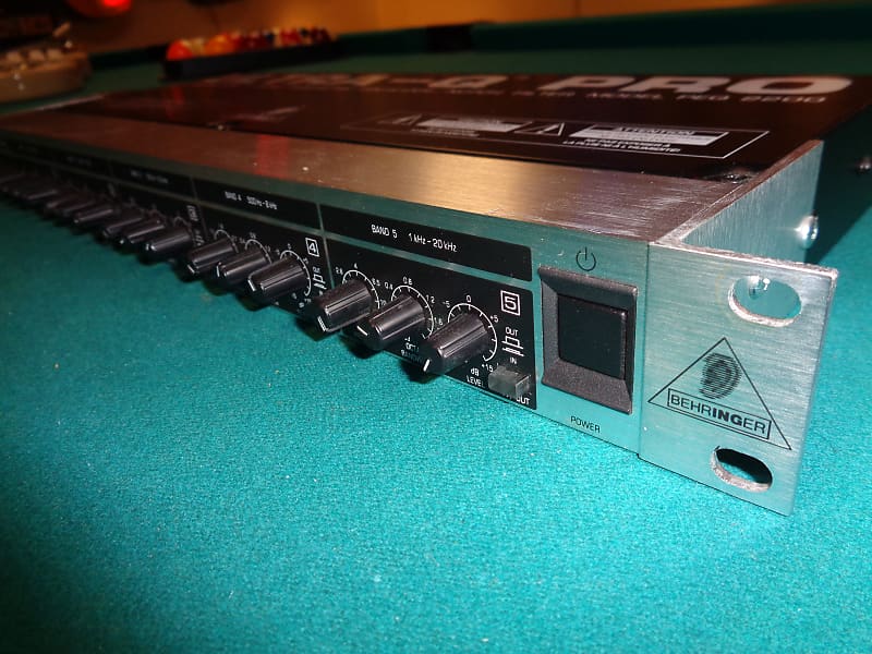 Behringer PEQ2200 ULTRAQPRO Parametric Equalizer Reverb