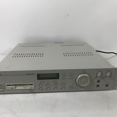 Akai S2000 Rack Mount MIDI Stereo Digital Sampler