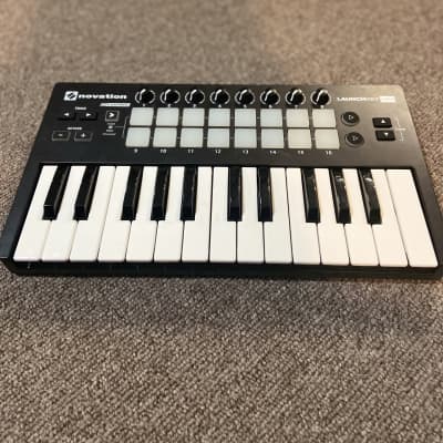 Novation Launchkey Mini MKII MIDI Keyboard Controller 2015 - 2019 - Black