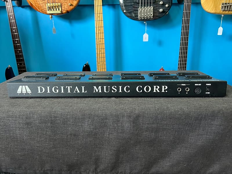 Digital Music ショップ Corp/GCX+Ground control system