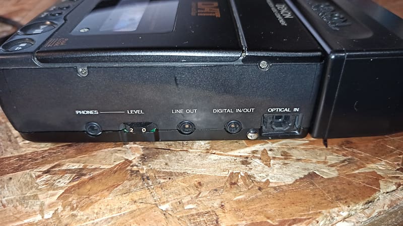 DAT Tape recorder - Denon DTR-80P