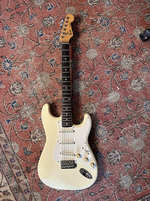80s Japanese Fender Stratocaster White/Creme With Fender Hardshell Case image 1