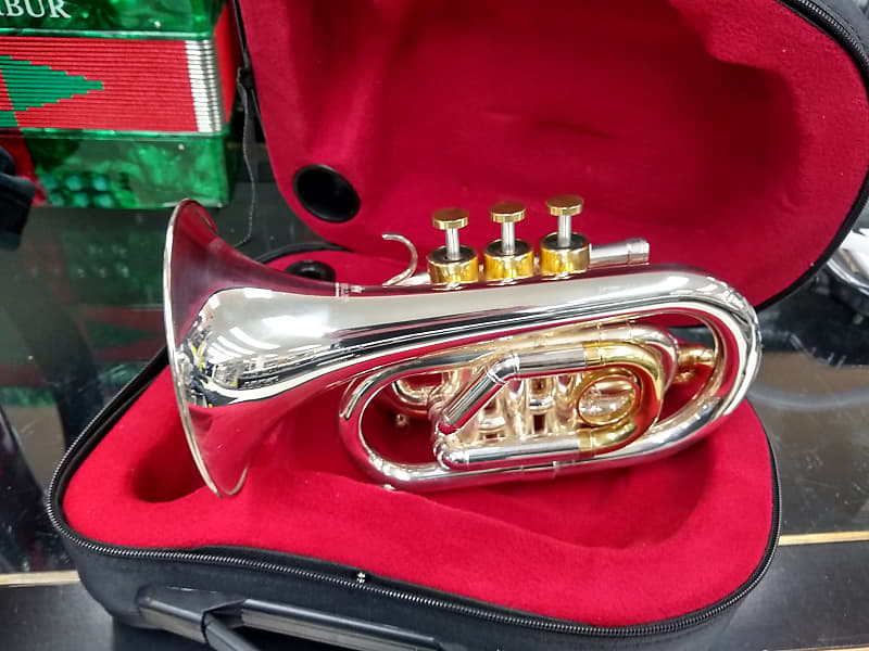 CenterTone Pocket Bb Trumpet - Silver & Gold Plated - Schiller Instruments  - Band & Orchestral Instruments