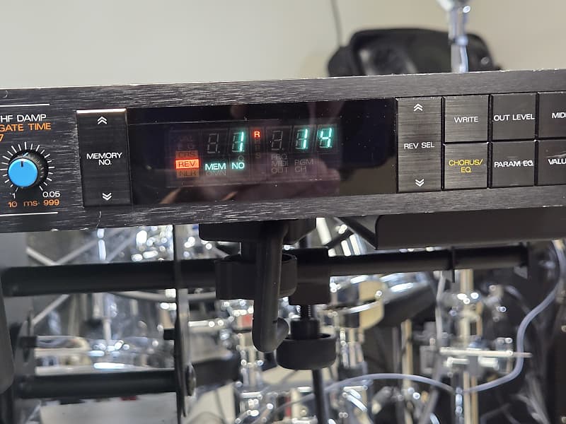 Roland DEP-5 Digital Effects Processor 1980s - Black | Reverb