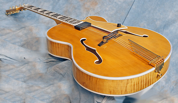 Golden guitar price cheap