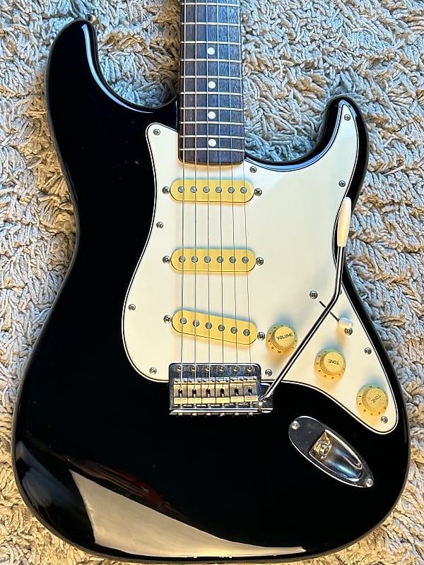 Squier MIJ Standard Stratocaster 1984 - 1988 | Reverb Canada