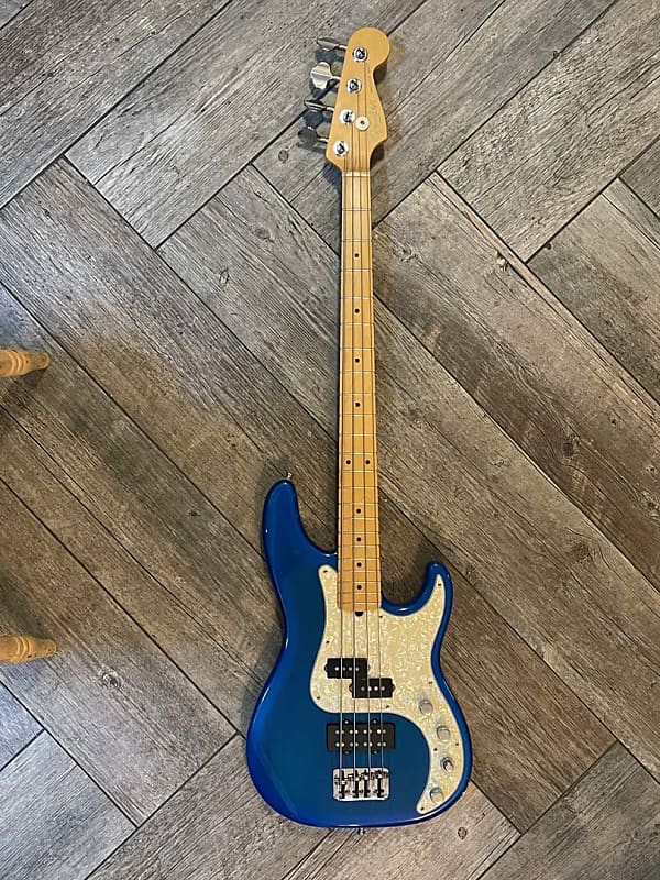 Fender 50th P-Bass Deluxe 4 string Bass - Maple Neck 1995 Trans Blue image 1