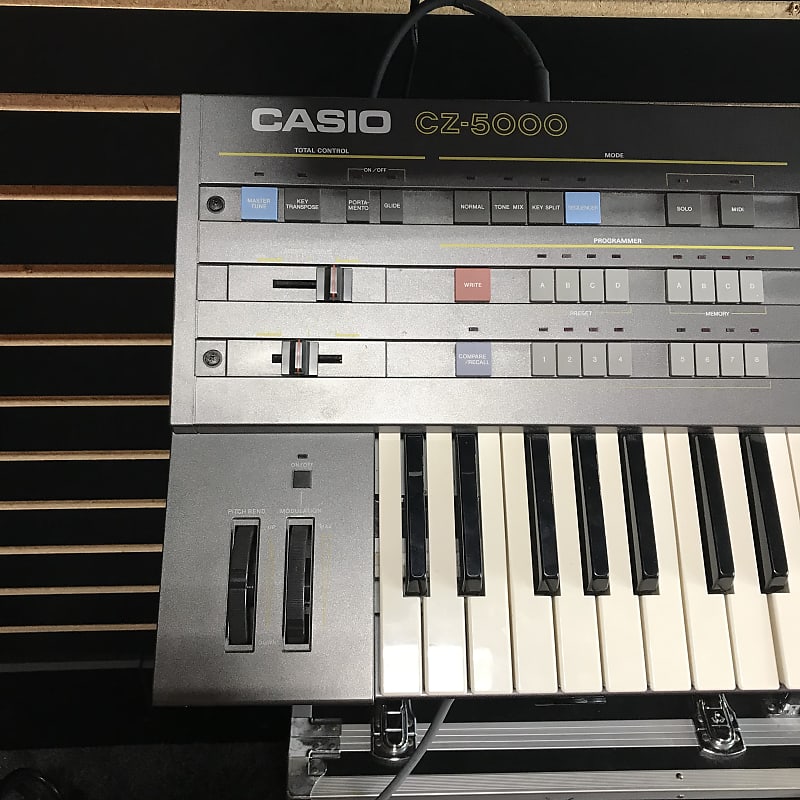Casio CZ-5000 61-Key Synthesizer