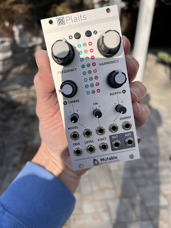 Mutable Instruments Plaits