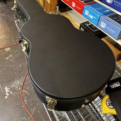 Yamaha Dreadnought Acoustic Guitar Hardshell Case image 2