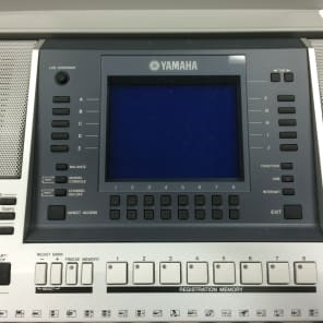 Yamaha PSR-s700 Professional Arranger Workstation image 4
