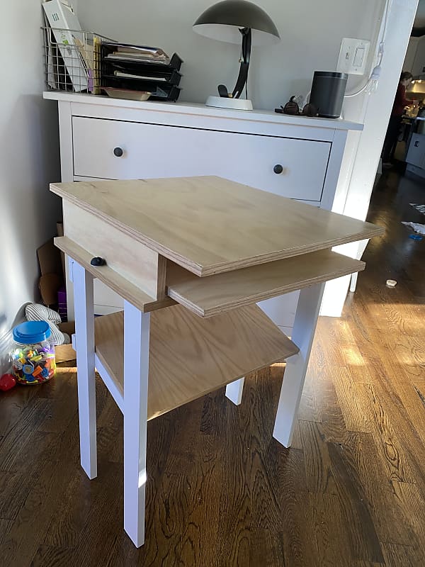 Knotten Standing Desk