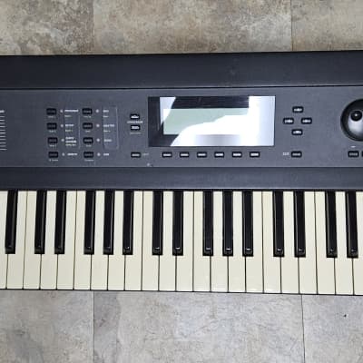 Kurzweil K2000 61-Key Digital Workstation Synthesizer 1990s - Black