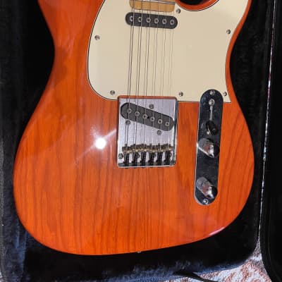 G&L Tribute ASAT Classic with hardshell case image 3