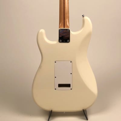 1986 Japanese Fender Contemporary Stratocaster with Original Hardshell Case image 6
