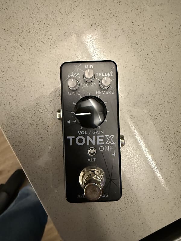 IK Multimedia ToneX One